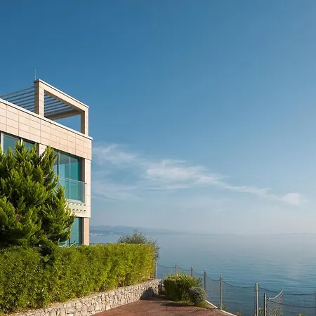Arentz - Front Sea Apartment Opatija